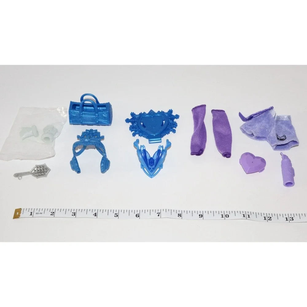 MONSTER HIGH Skulltimate Secrets Wardrobe Locker Closet Abbey Doll Accessories!